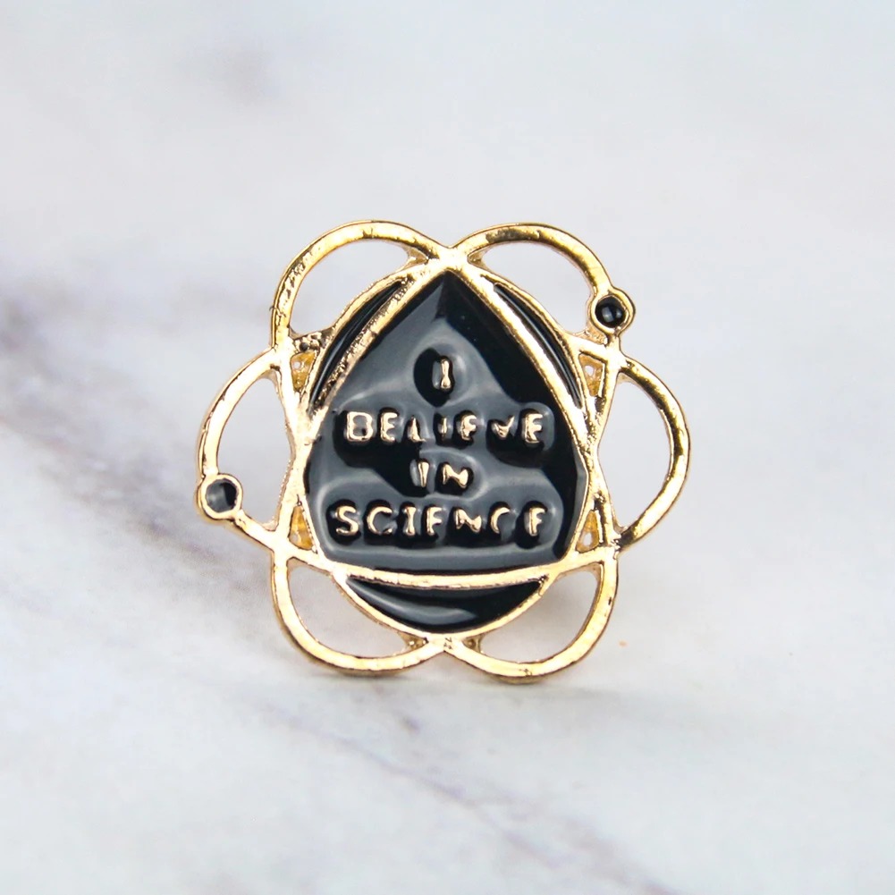 Science Hunter - Bros Pin Bertema Sains Berbentuk Atom